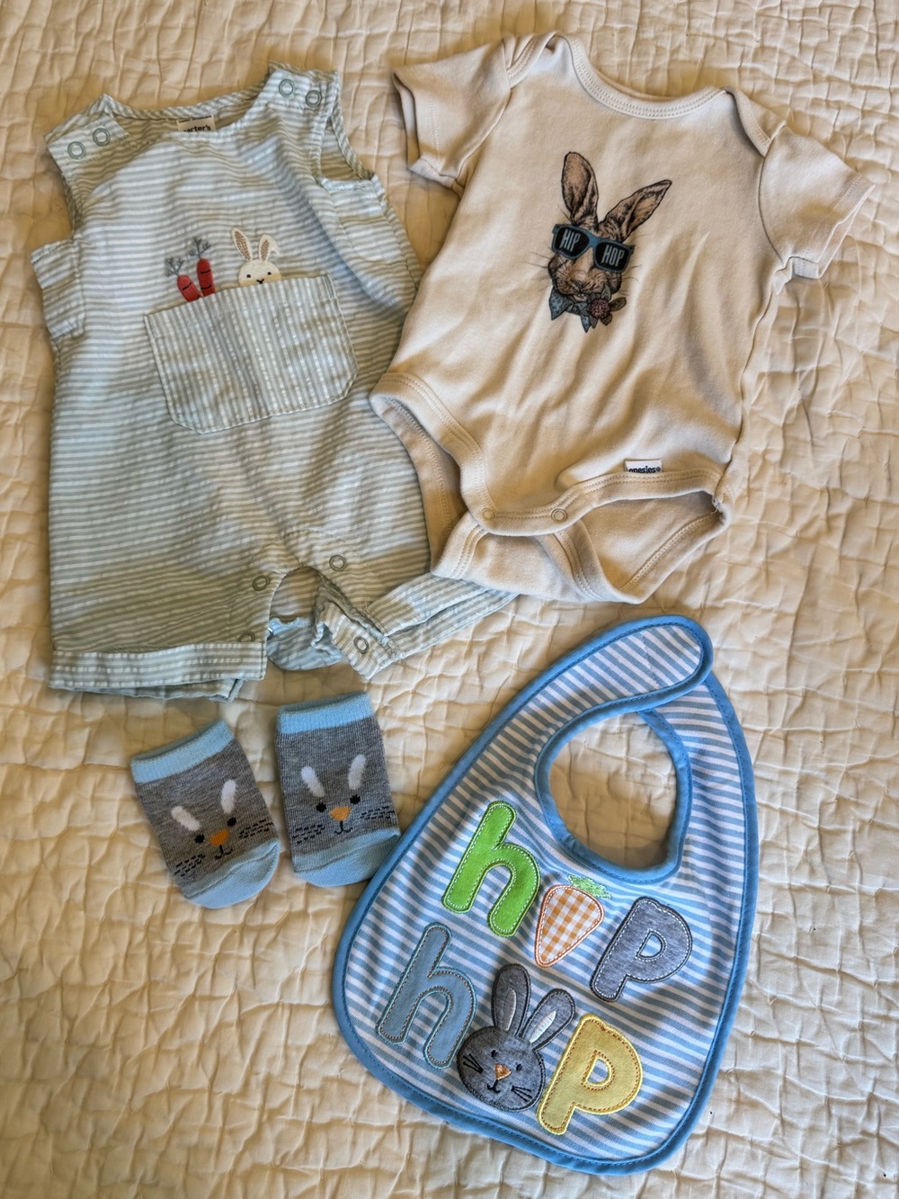 Newborn & 0-3 Month Easter Bunny Bundle - Romper, Bodysuit, Bib & Socks
